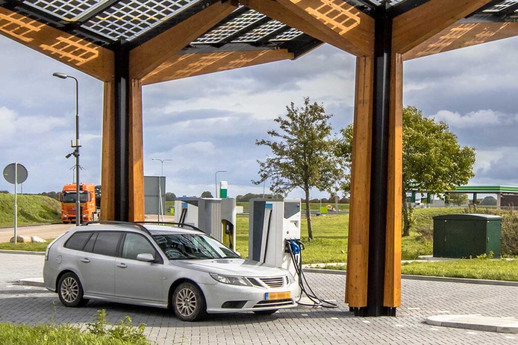 Experts today’s quotes “Go green and eco-friendly”